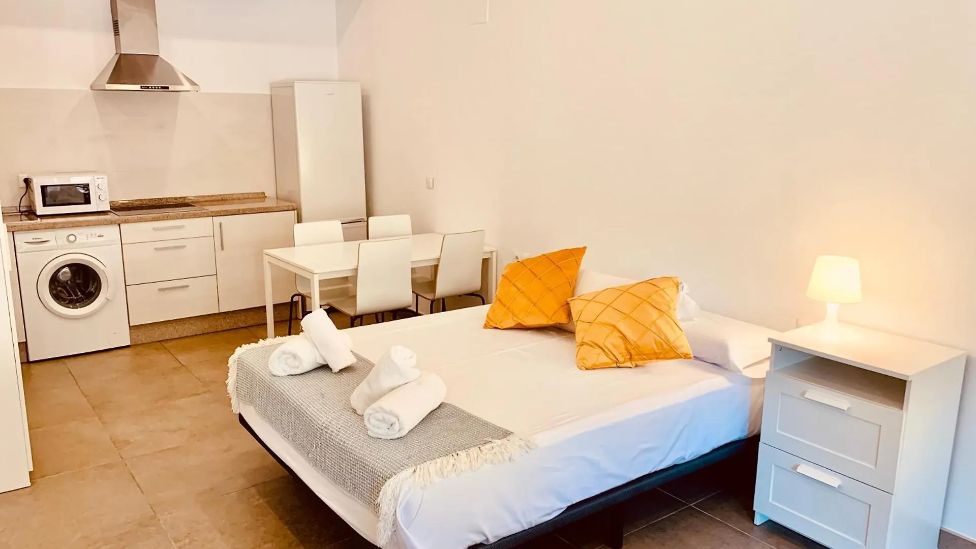 Apartamentos Pintor Losada Cordoba 0*,  Spain