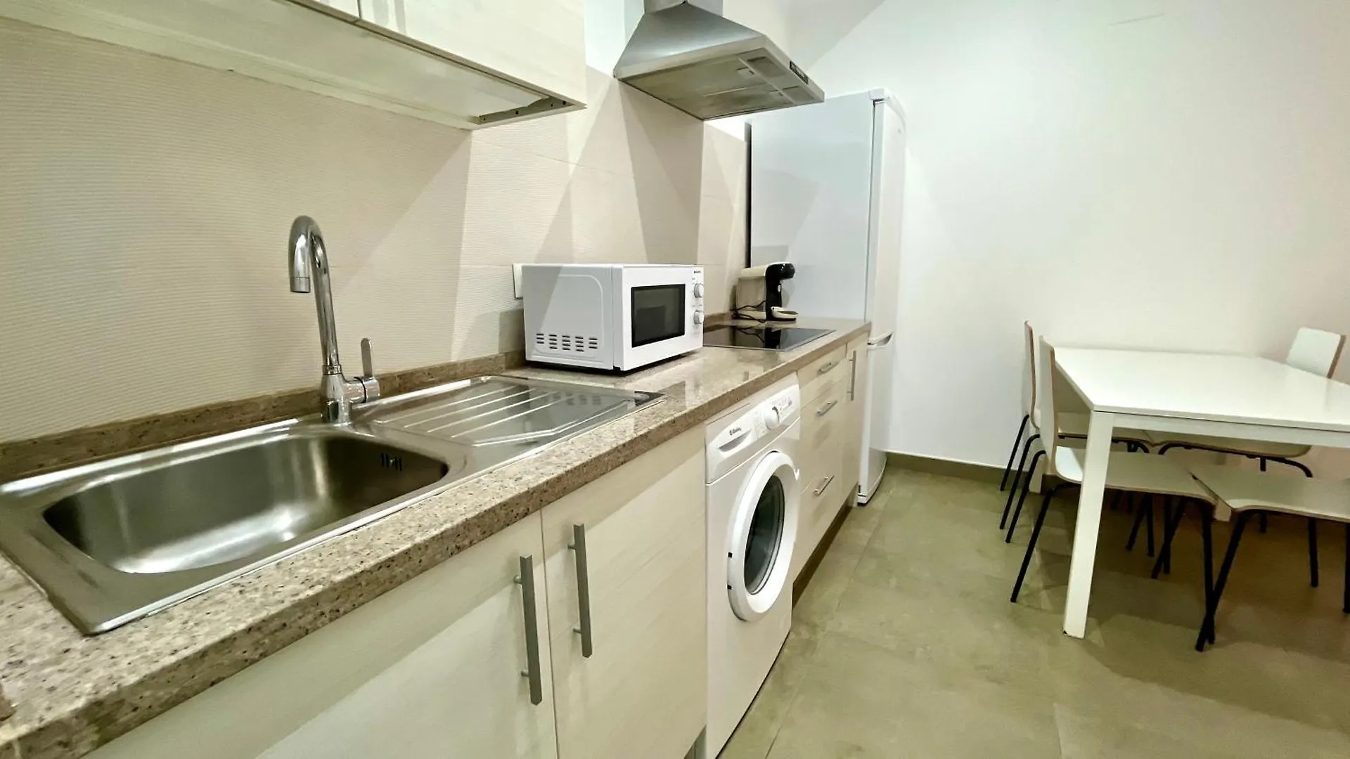 Apartamentos Pintor Losada Cordoba Apartment