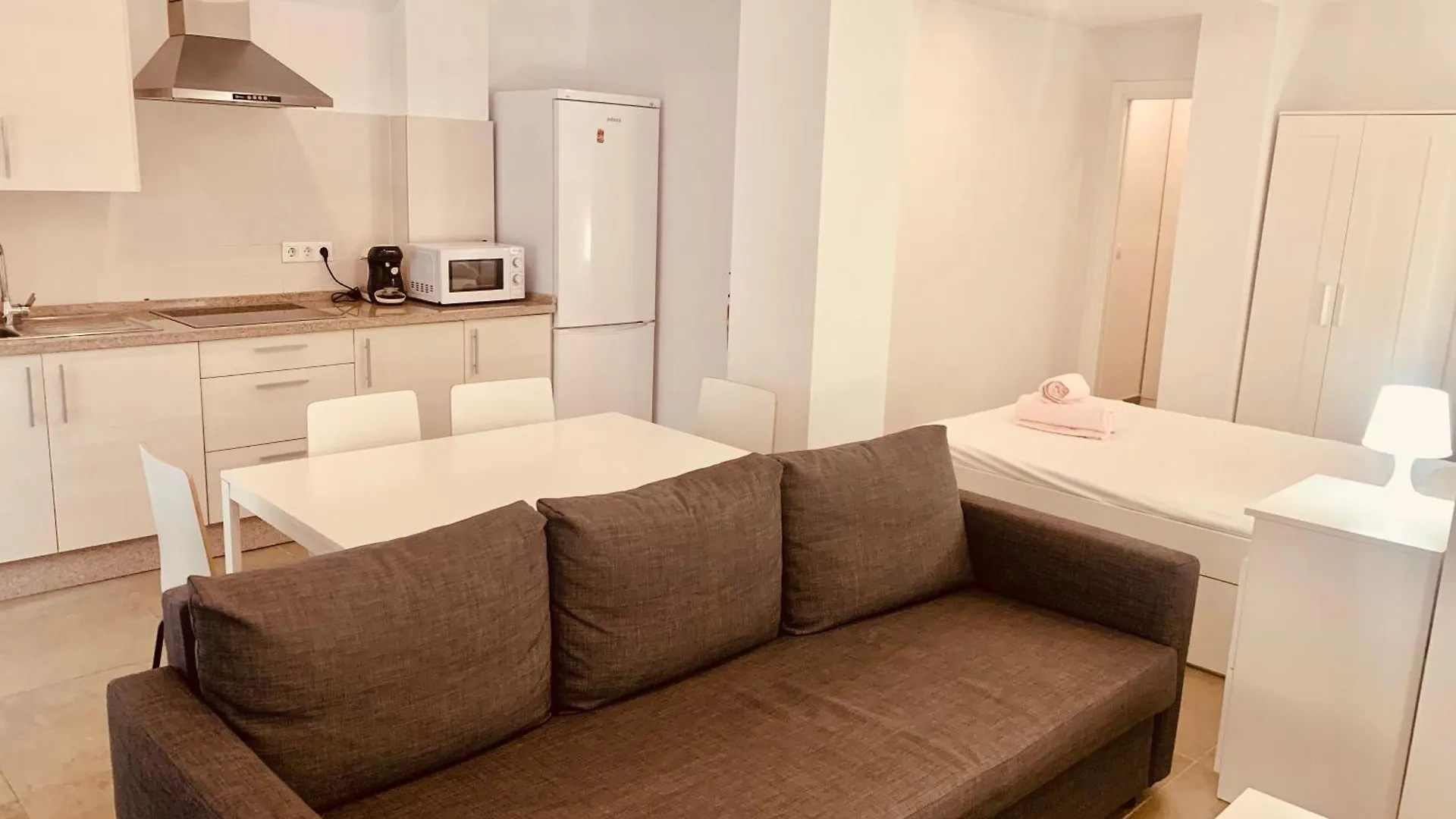 Apartamentos Pintor Losada Córdova