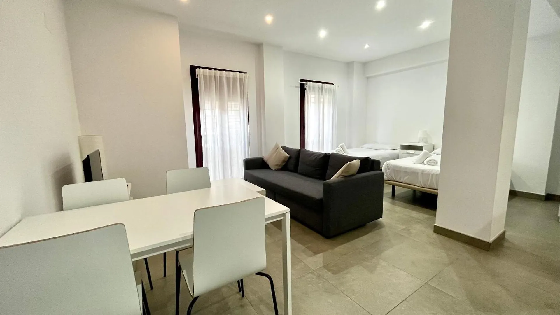Apartamentos Pintor Losada Córdova Espanha