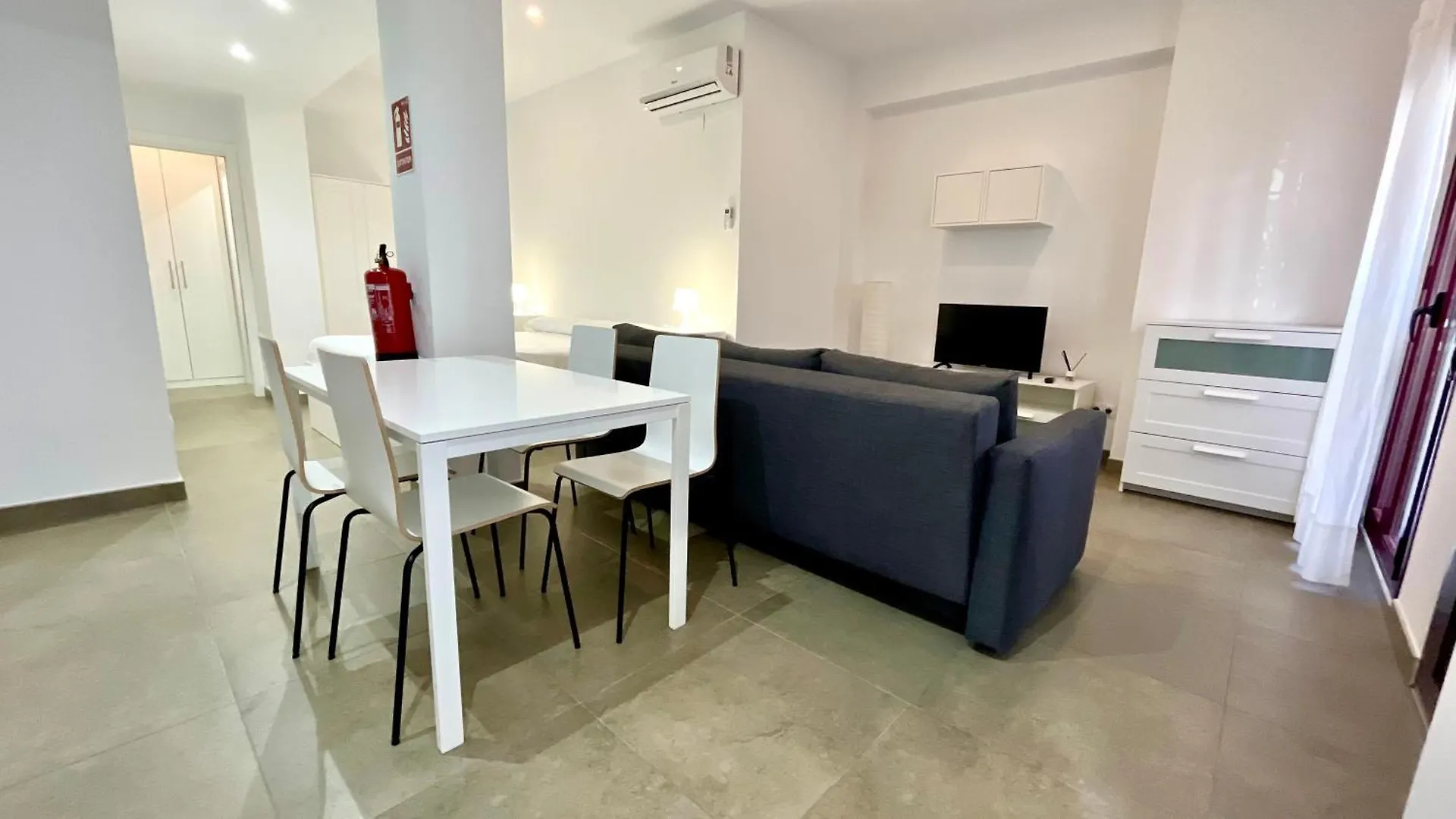 Apartamentos Pintor Losada Córdova