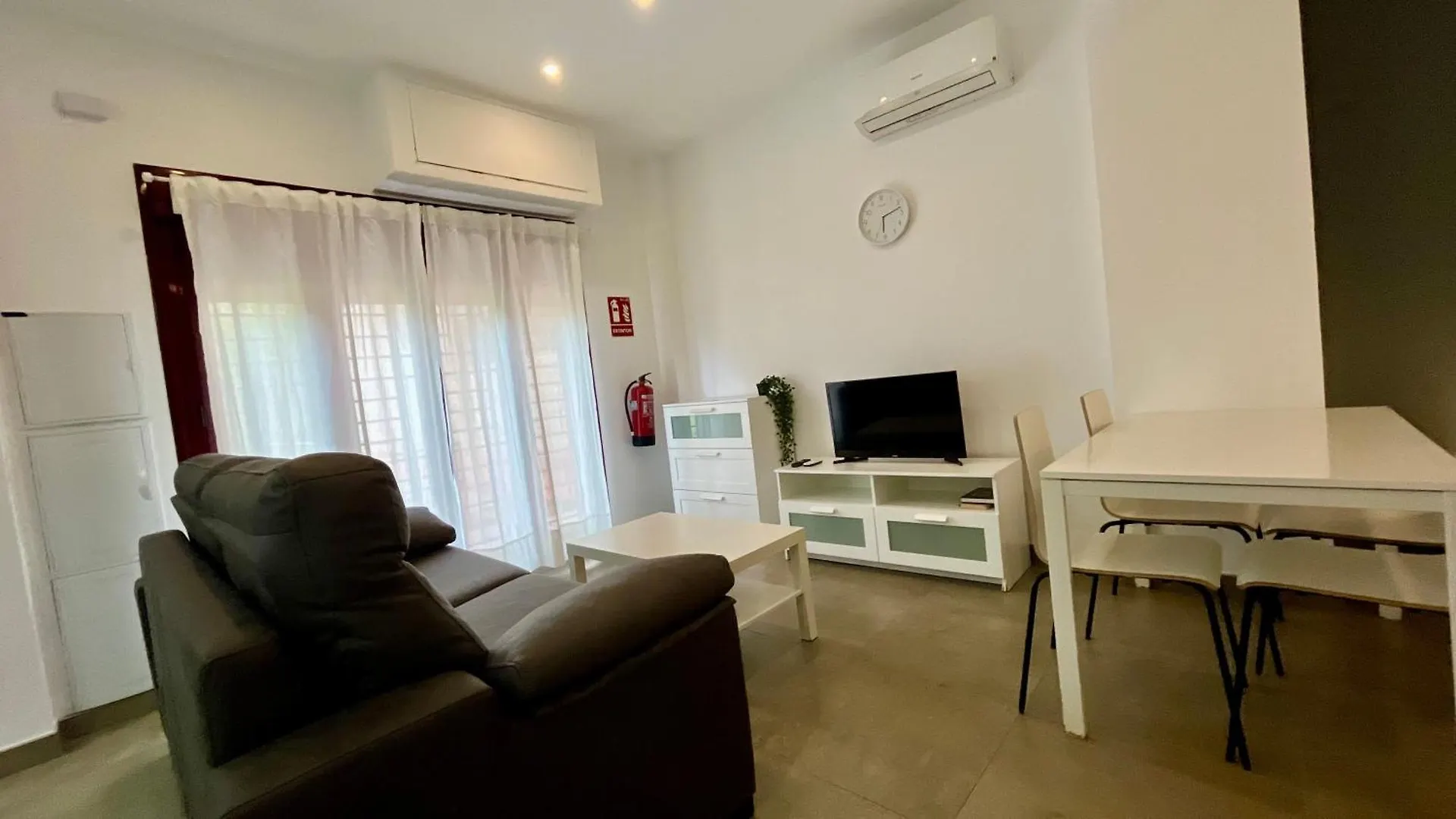 Apartamentos Pintor Losada Córdova